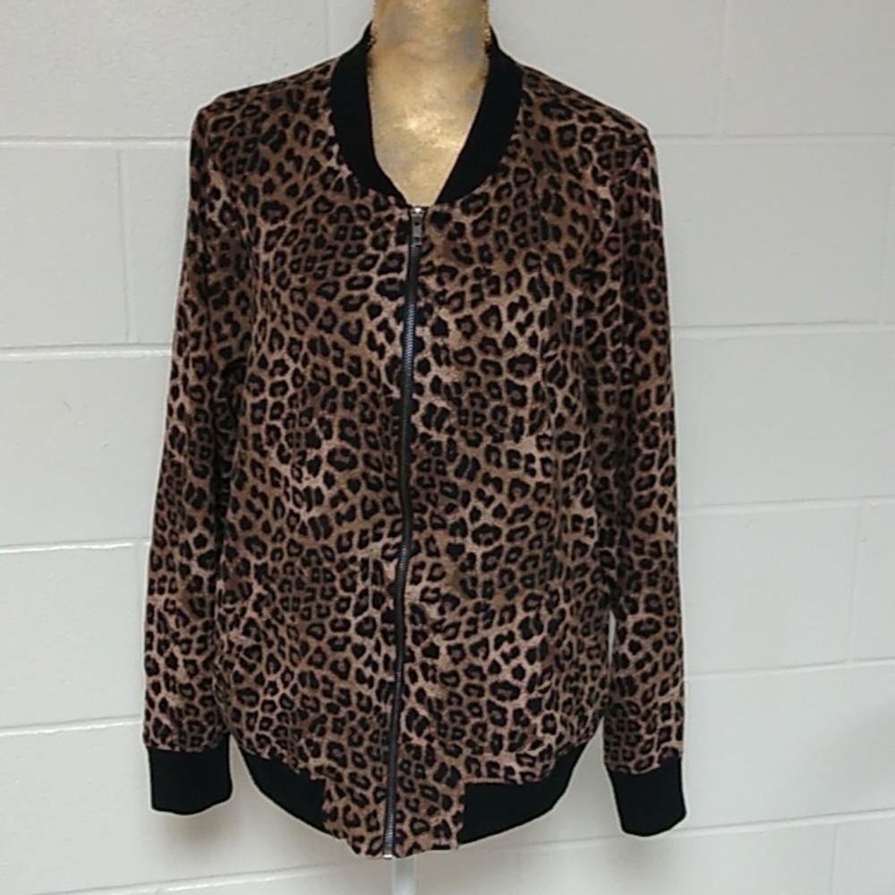 TORRID 3 LEOPARD PRINT, STRETCHY SOFT VERY THICK JERSEY KNIT BOBMBER JACKET